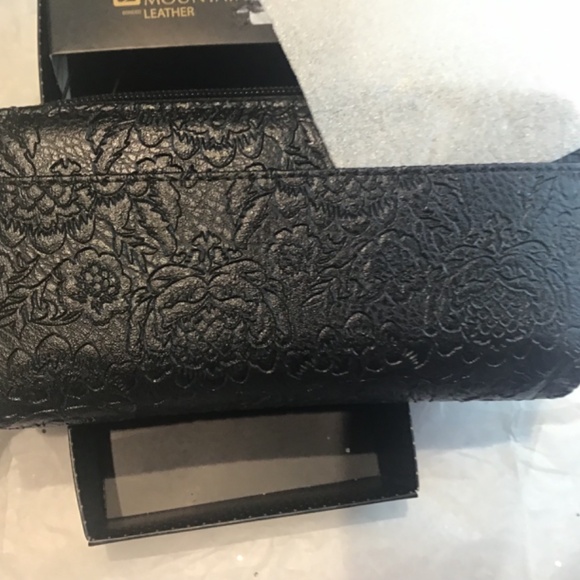 Women’s Wallet Bonded Leather, Black, Imprinted, Ornate, Silver Hardware - Picture 3 of 4